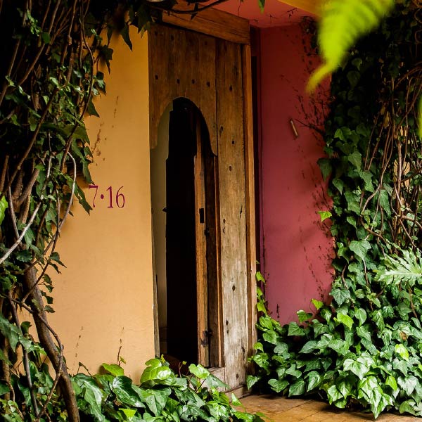 Background 7•16 Steakhouse