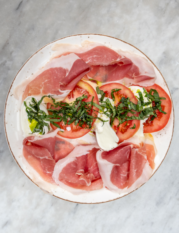 Prosciutto, Burrata e Pomodoro