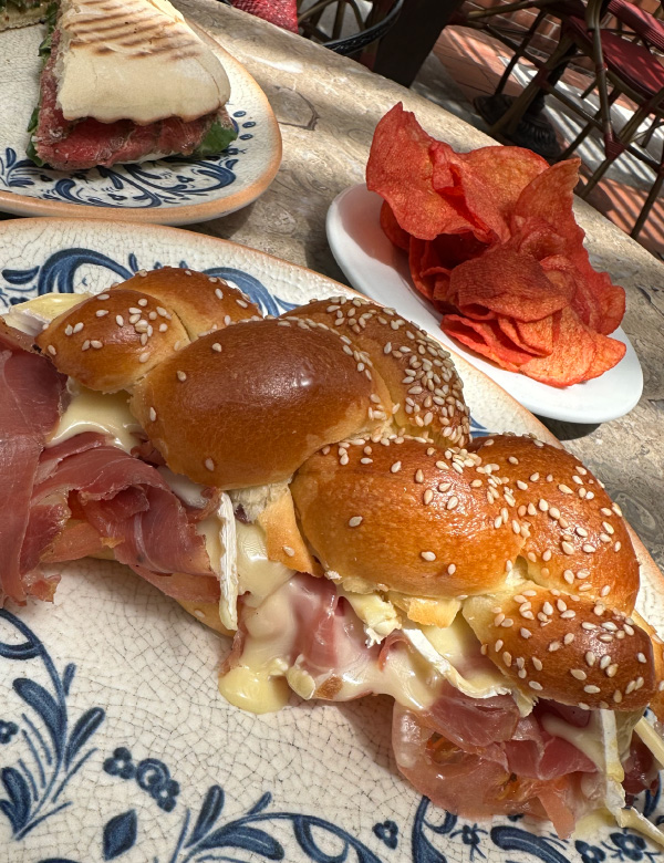 Panino Prosicutto e Brie